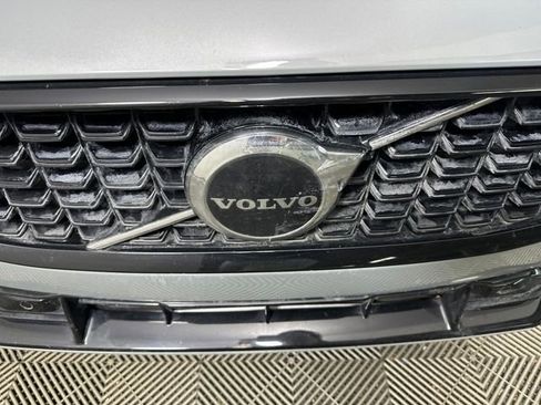Used 2024 Volvo S60 B5 Core image 9