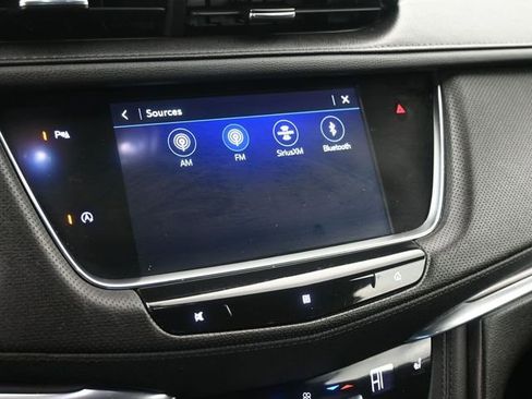 Used 2020 Cadillac XT5 Luxury image 27