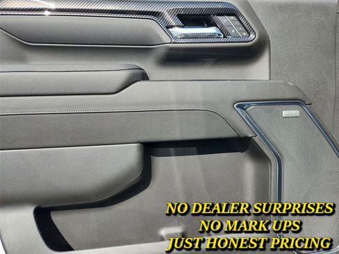 New 2025 Chevrolet Silverado 2500 LTZ w/ LTZ Premium Package AWD/4WD image 23