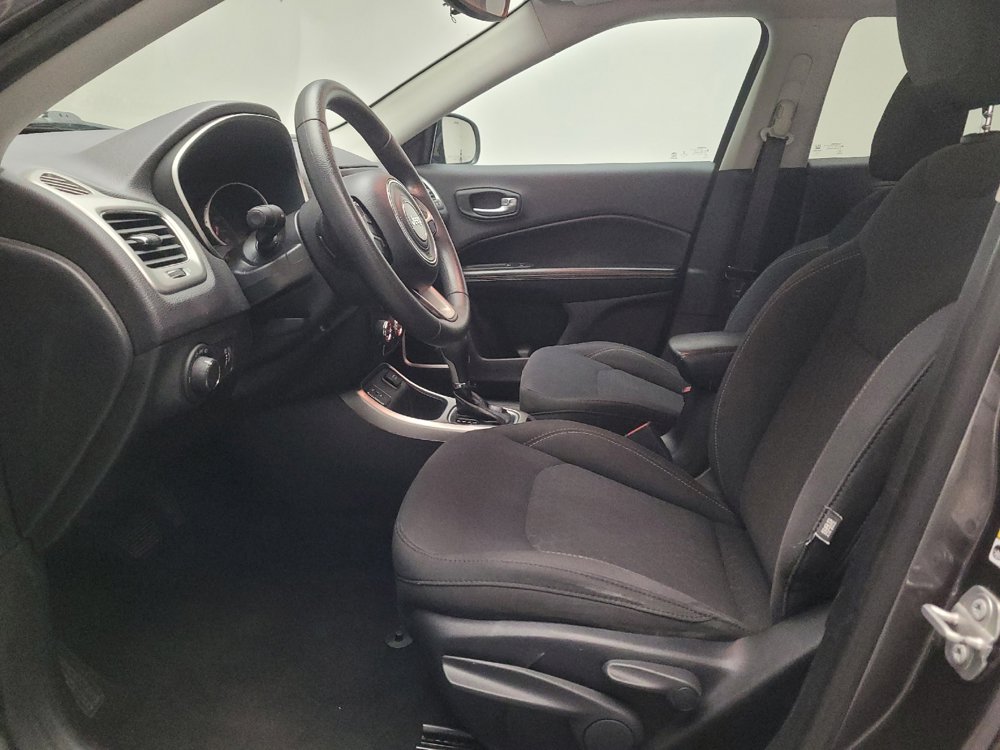 Used 2018 Jeep Compass Sport FWD image 17
