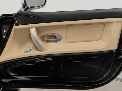 Used 2001 BMW Z8 RWD image 31
