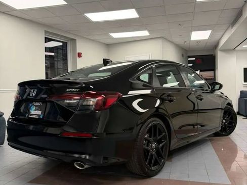 Used 2025 Honda Civic Sport image 6