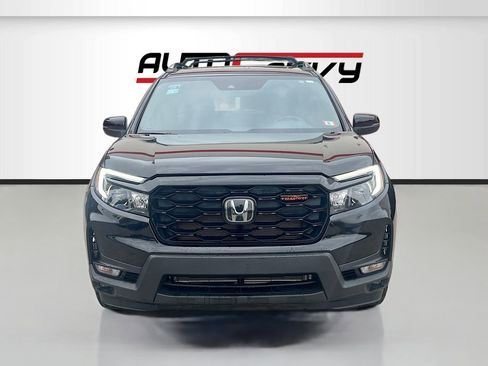 Used 2024 Honda Passport TrailSport image 2