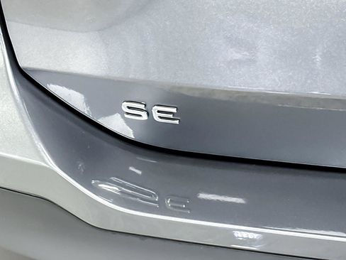 New 2026 Volkswagen Tiguan SE AWD/4WD image 25