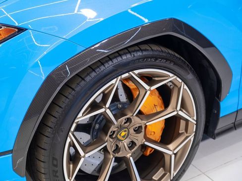 Used 2024 Lamborghini Urus Performante AWD/4WD image 24