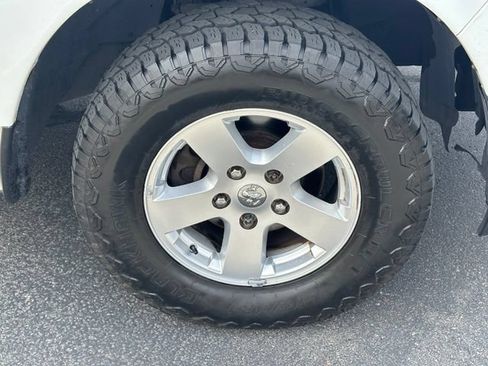 Used 2011 RAM 1500 Classic SLT AWD/4WD image 14