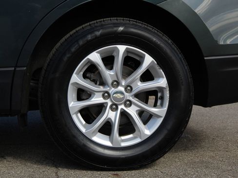 Used 2020 Chevrolet Equinox LS w/ LS Convenience Package FWD image 26