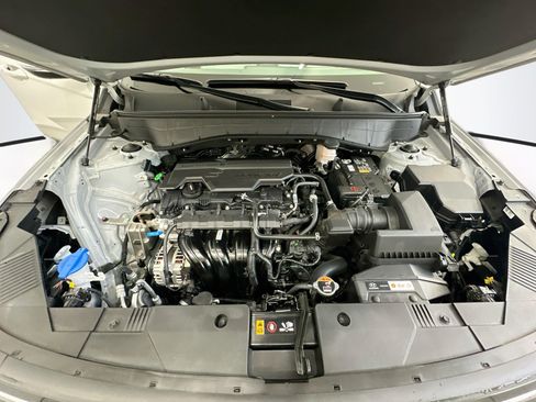 Used 2025 Hyundai Kona SEL AWD/4WD image 34