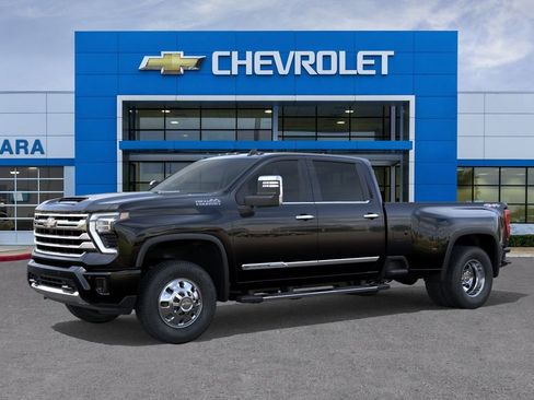 New 2026 Chevrolet Silverado 3500 High Country image 2