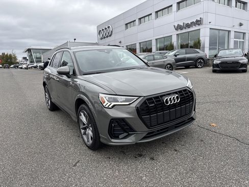Certified 2025 Audi Q3 2.0T Premium image 1