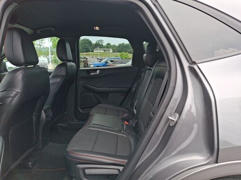 Certified 2023 Ford Escape ST-Line w/ Tech Pack #1 AWD/4WD image 11
