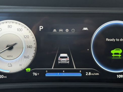 Used 2023 Hyundai Kona SE FWD image 28