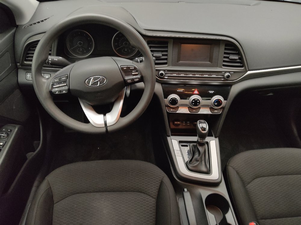 Used 2019 Hyundai Elantra SE w/ Cargo Package FWD image 22
