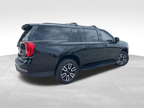 Used 2023 GMC Yukon XL AT4 AWD/4WD image 6