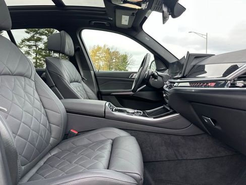 Certified 2025 BMW X5 xDrive40i w/ M Sport Package image 22