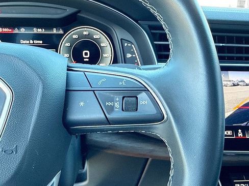 Used 2025 Audi Q7 2.0T Premium image 37