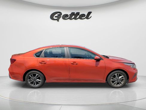 Used 2023 Kia Forte LXS FWD image 4