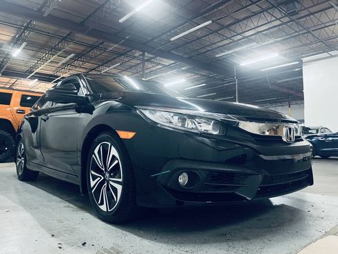 Used 2017 Honda Civic EX-L image 10