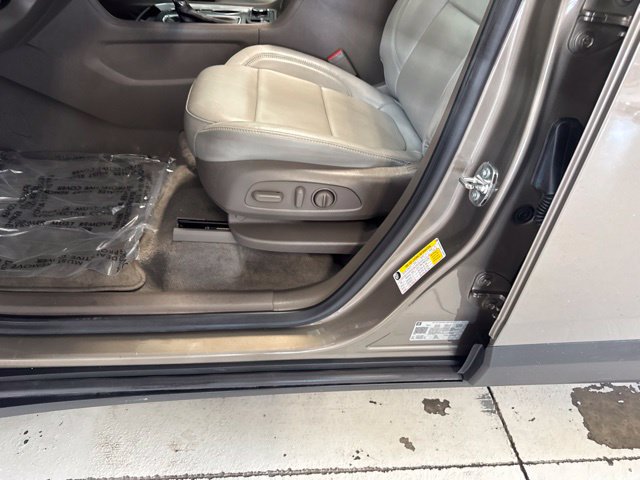 Used 2020 Chevrolet Traverse LT w/ LT Premium Package FWD image 33