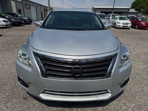 Used 2014 Nissan Altima 2.5 S w/ Sport Value Package image 3
