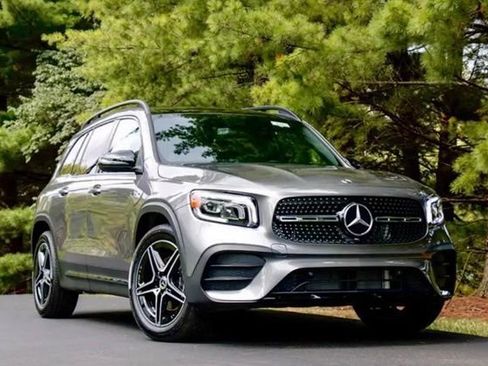 New 2026 Mercedes-Benz GLB 250 4MATIC image 29