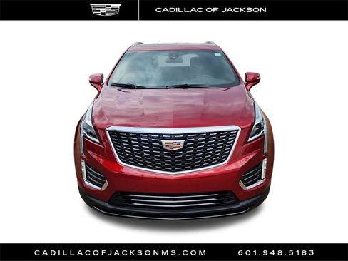 New 2025 Cadillac XT5 Luxury image 16