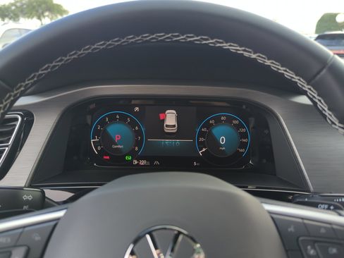 New 2026 Volkswagen Atlas Cross Sport SE AWD/4WD image 10