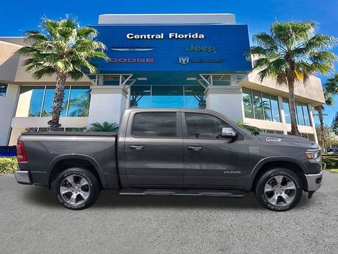Used 2019 RAM 1500 Laramie AWD/4WD image 4