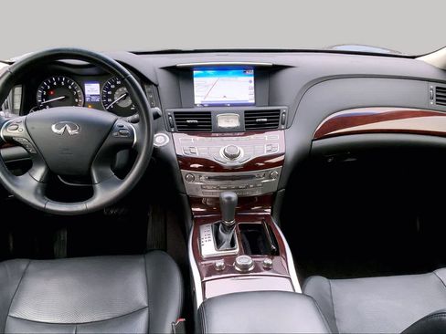 Used 2016 INFINITI Q70 3.7 AWD/4WD image 16