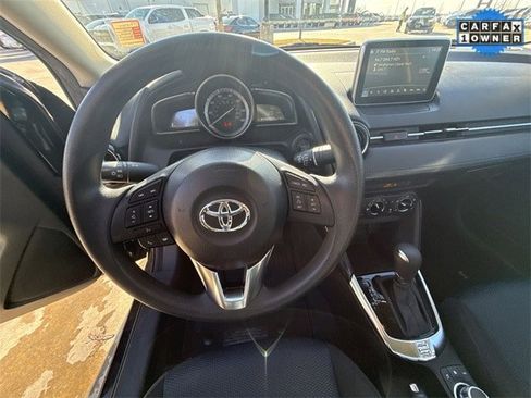 Used 2018 Toyota Yaris iA image 14