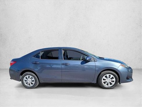 Used 2019 Toyota Corolla L image 4