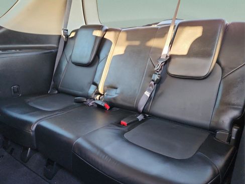 Used 2018 Nissan Armada SL image 10