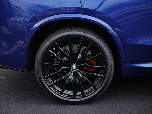 New 2026 BMW X5 M60i w/ Climate Comfort Package image 6