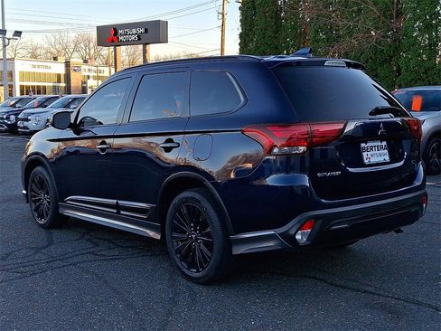 Used 2020 Mitsubishi Outlander SEL image 4