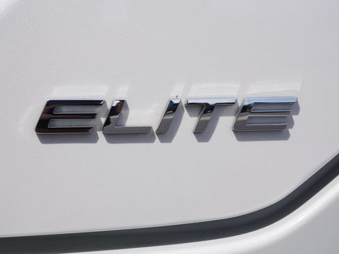 Used 2023 Honda Pilot Elite image 14
