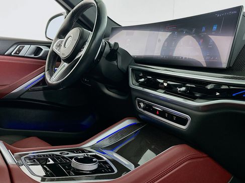 Used 2024 BMW X6 M60i w/ Dynamic Handling Package image 29
