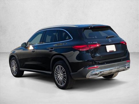 Certified 2024 Mercedes-Benz GLC 300 4MATIC image 11