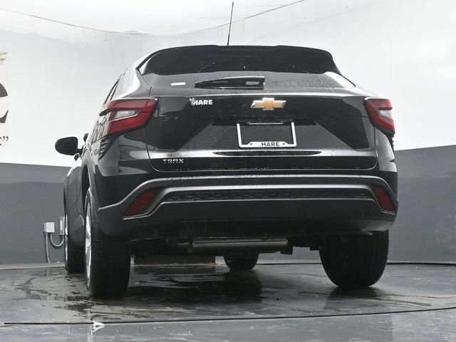 New 2026 Chevrolet Trax LS FWD image 33