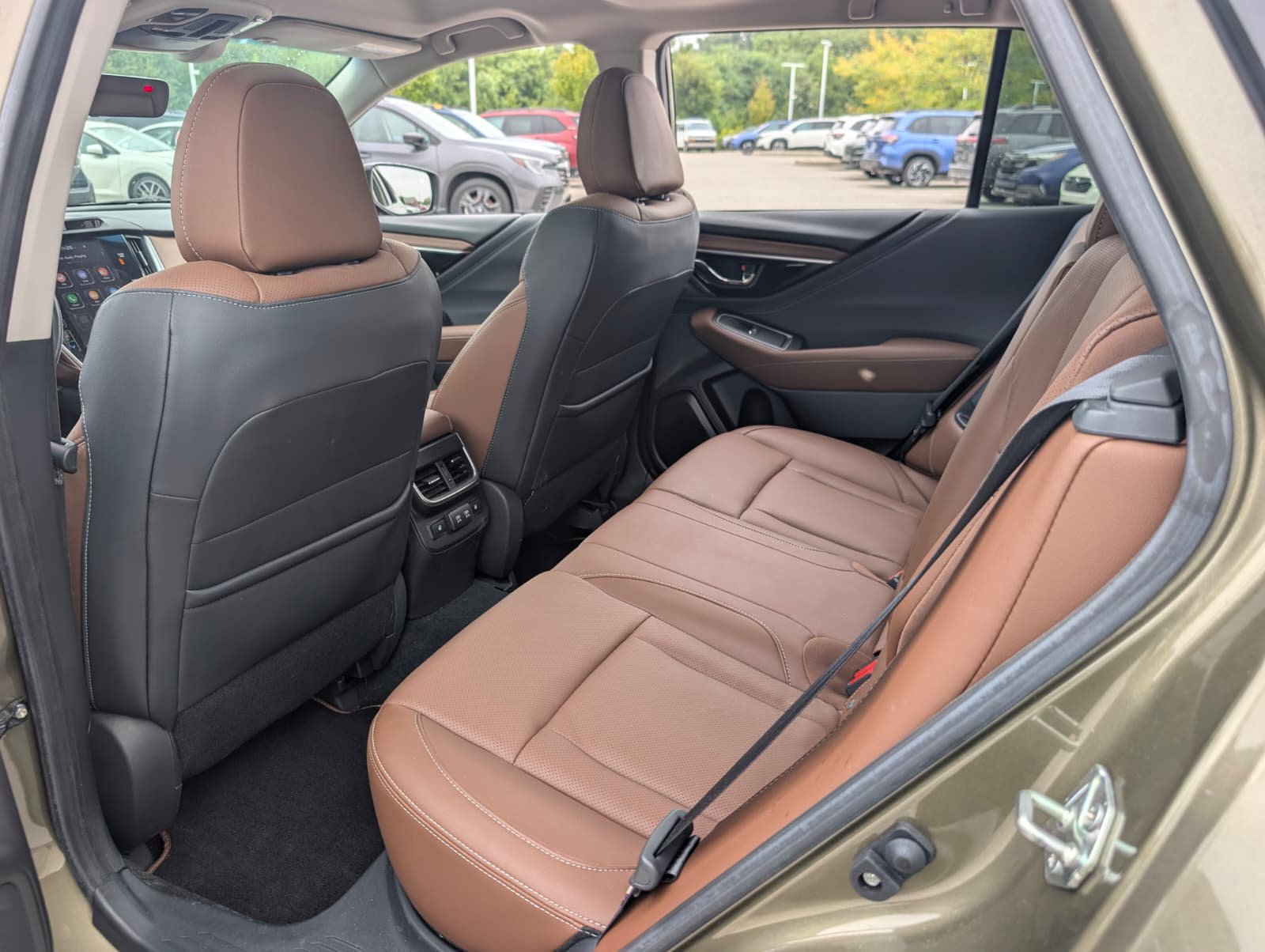Used 2020 Subaru Outback Touring AWD/4WD image 36