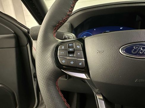 New 2026 Ford Explorer ST-Line w/ ST-Line Street Pack image 8