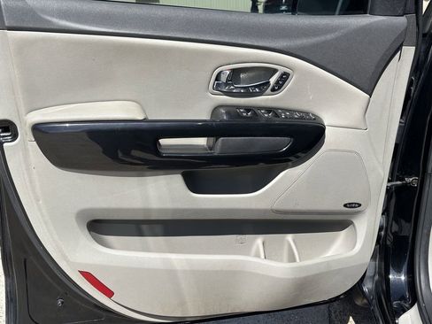 Used 2018 Kia Sedona SX FWD image 10