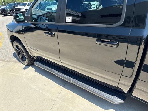 Used 2023 RAM 1500 Big Horn AWD/4WD image 16