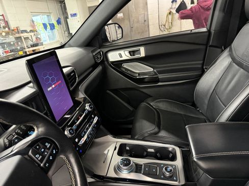 Used 2021 Ford Explorer ST w/ Equipment Group 401A image 18