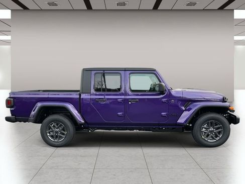 New 2026 Jeep Gladiator Sport image 2