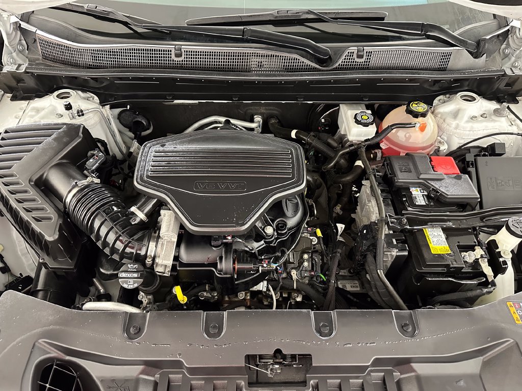Used 2020 Chevrolet Blazer LT FWD image 32