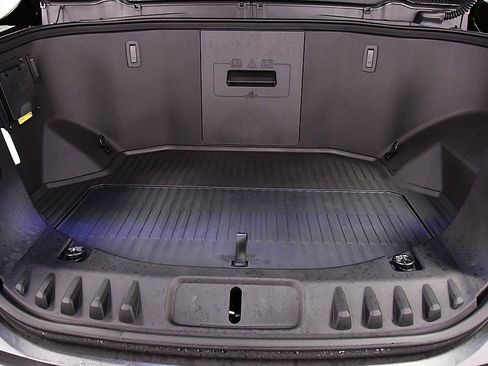 Used 2025 Ford F150 Lightning XLT image 37