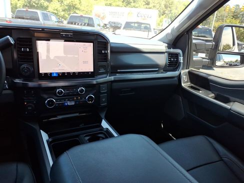 Used 2025 Ford F350 Lariat w/ Lariat Ultimate Package AWD/4WD image 20