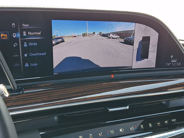 Used 2023 Cadillac Escalade Premium Luxury AWD/4WD image 21
