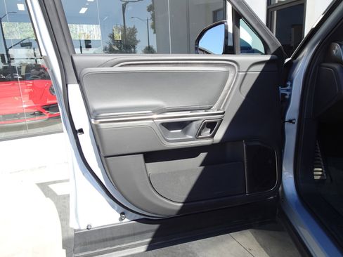 Used 2023 Rivian R1T Adventure image 10