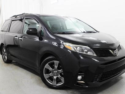 Used 2019 Toyota Sienna SE